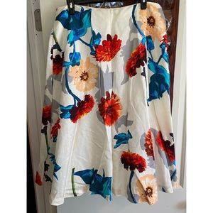 Brand New Banana Republic skirt size 14